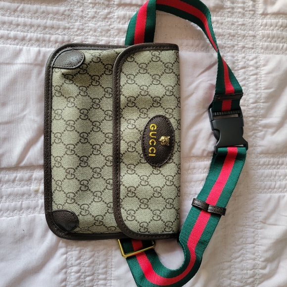 Neo Vintage GG Supreme belt bag